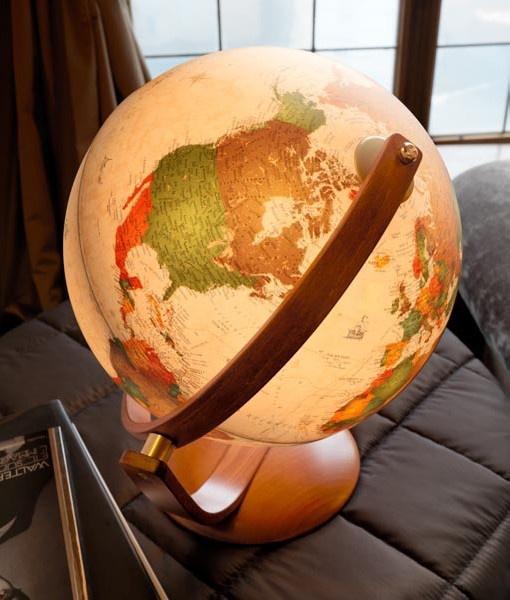 grand globe terrestre